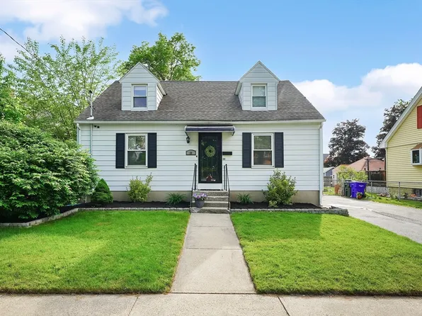 30 Corona St, Springfield, MA 01104