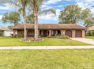 1976 Menger Cir, South Daytona, FL 32119