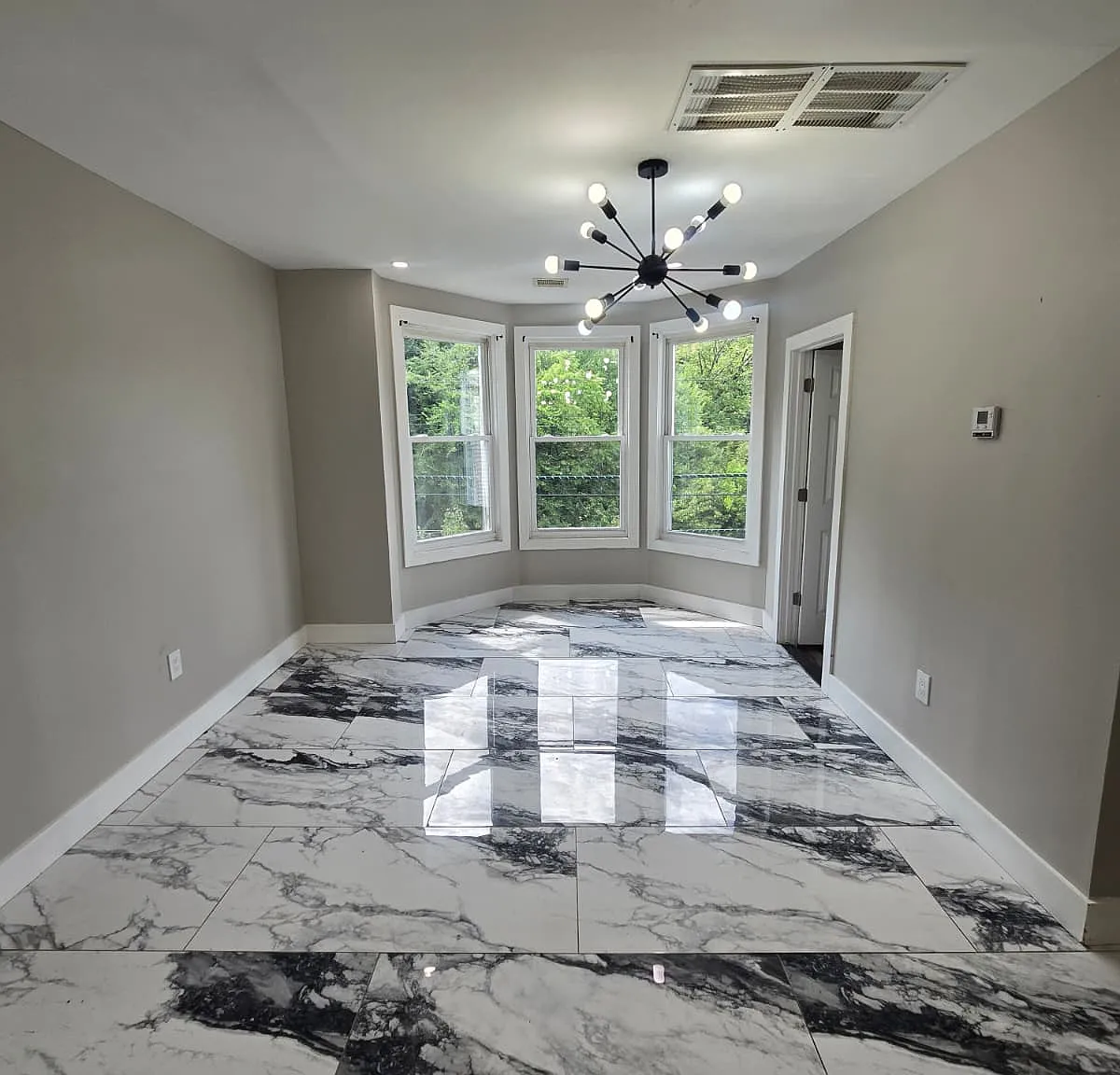 4 bed, $2,650 — Photo 4