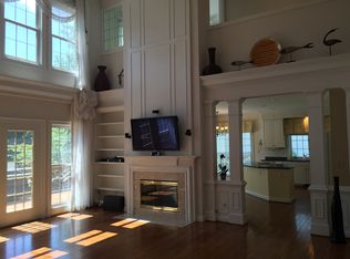 8401 Black Stallion Pl, Vienna, VA 22182