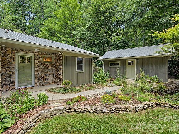 4th image of 878 Garren Creek Rd