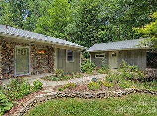 878 Garren Creek Rd, Fairview, NC 28730