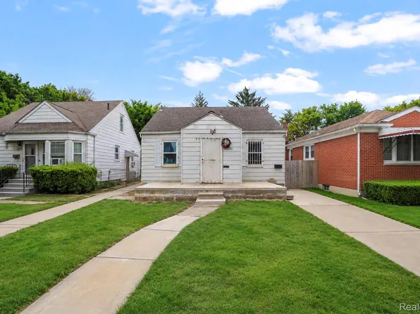 6800 Longacre St, Detroit, MI 48228