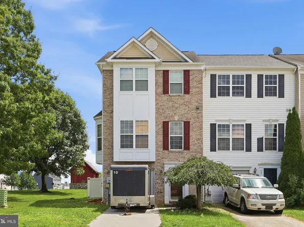 21 Honor Way, Martinsburg, WV 25405