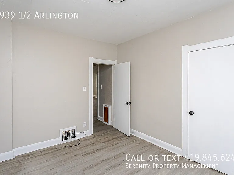 1939 1/2 Arlington Ave — Photo 10