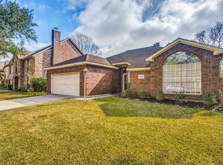 2709 Leroy St, Pearland, TX 77581