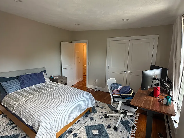 219 W Springfield St #4 — Photo 8