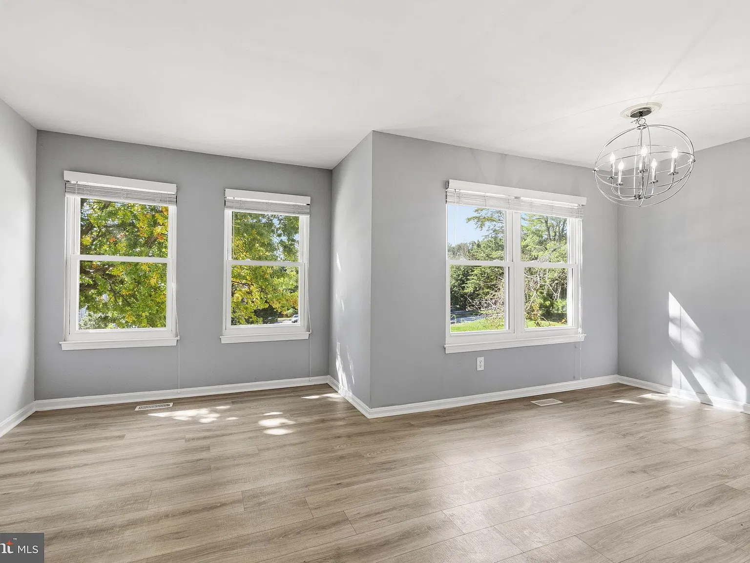 3 bed, 3.5 bath, 1732 sqft, $2,500 — Photo 3
