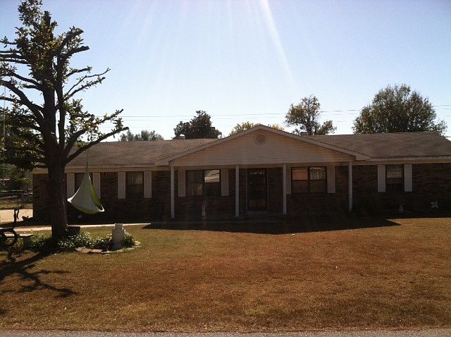 2nd image of 215 Flossie St