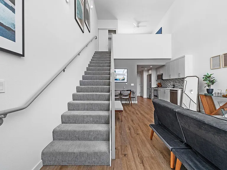 Vantage Mar Vista — Photo 64