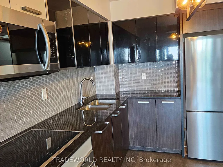 5162 W Yonge St #1901 — Photo 7