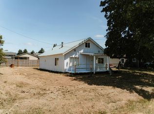 3504 Maple Ln, Tillamook, OR 97141