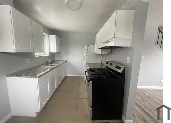 2nd image of 1613 Alton St #1613