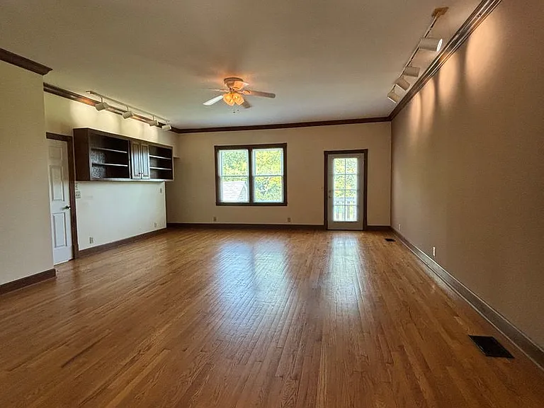 104 Fairway Dr — Photo 13