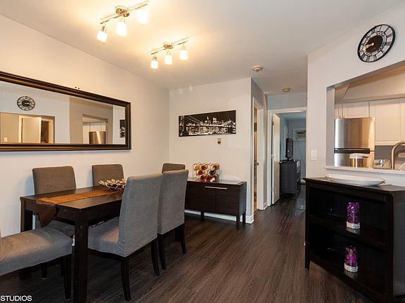 2nd image of 2370 Abbeywood Dr APT E