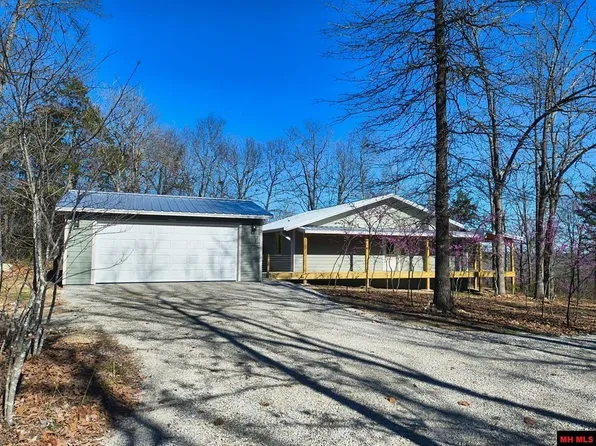 870 Chriswood Dr, Clarkridge, AR 72623