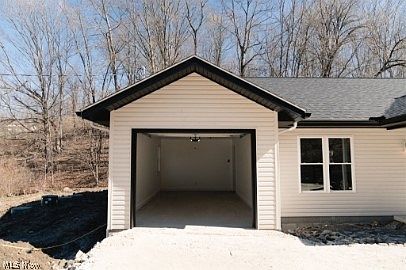 5th image of 7071 Township Road 466 #A