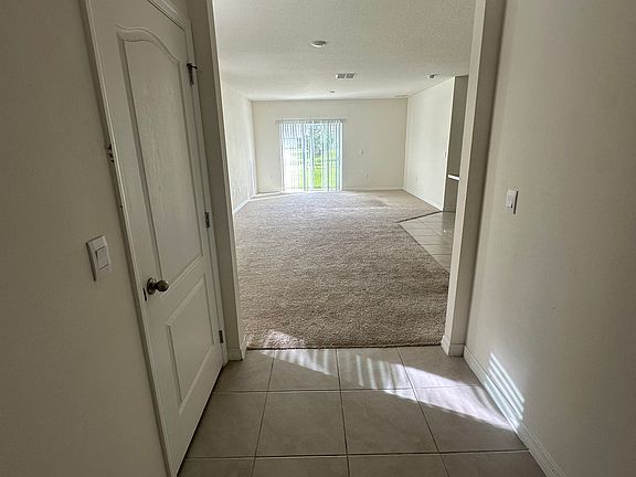 2nd image of 1536 Catbriar Way