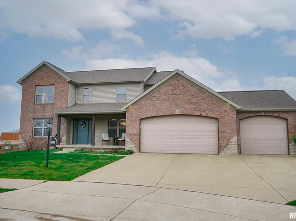 9910 N Andy Ct, Peoria, IL 61615