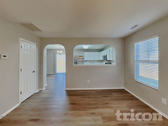 3rd image of 1025 Gelfield Rd