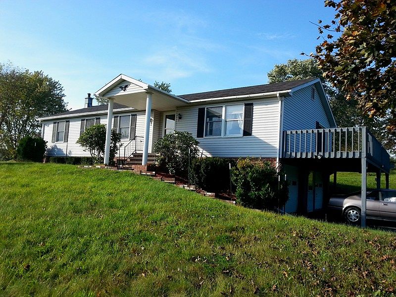 1st image of 154 Hemlock Dr