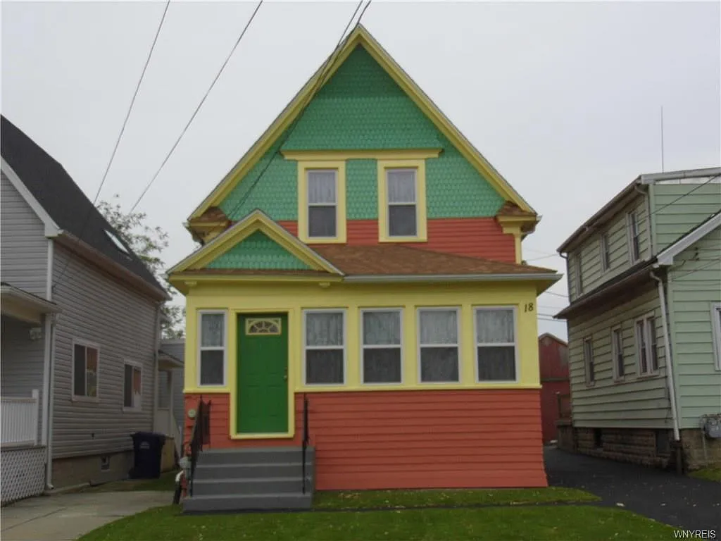 18 Hines St photo 1