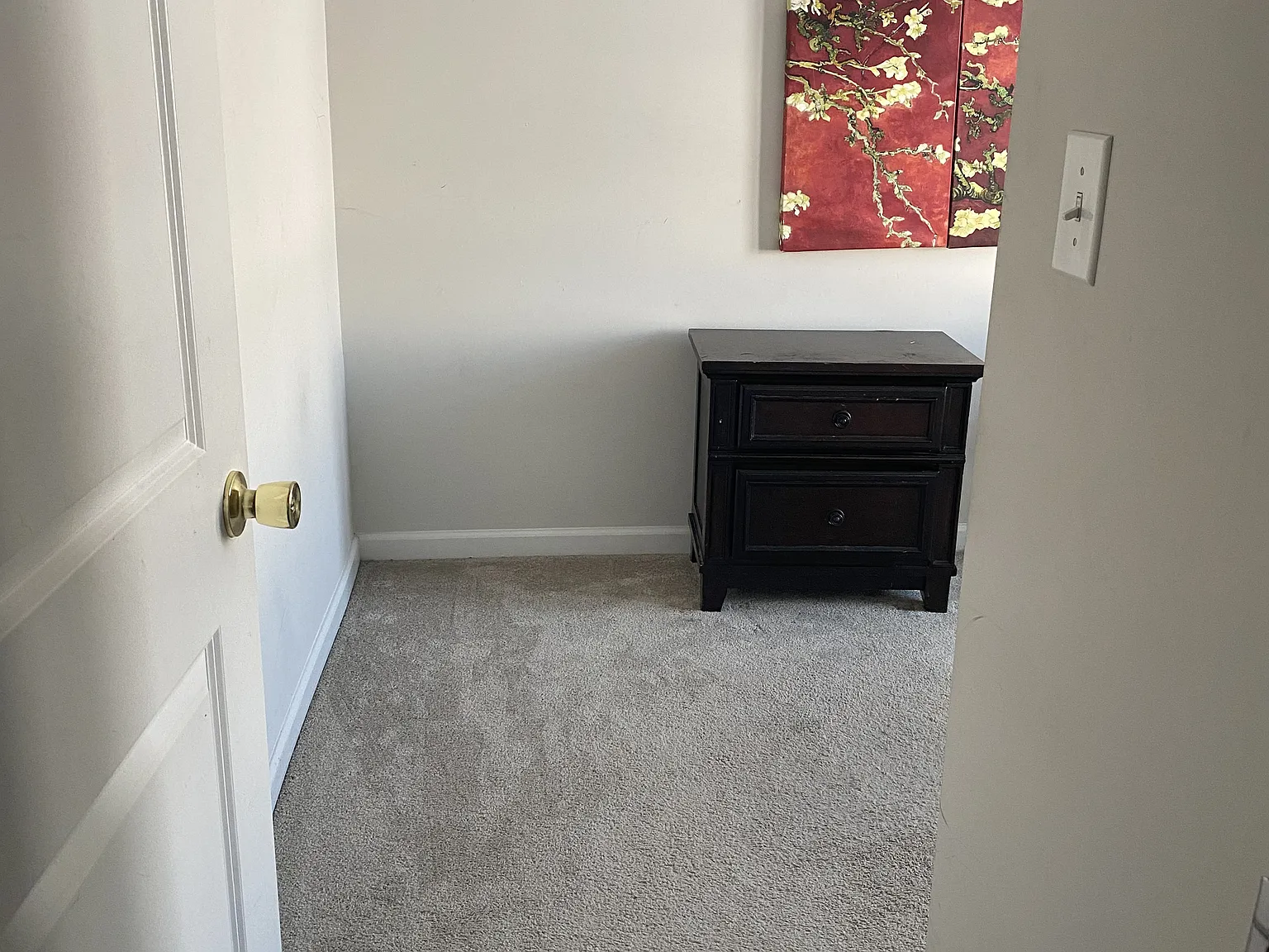 5 bed, 2.5 bath, 1900 sqft, $2,250 — Photo 2