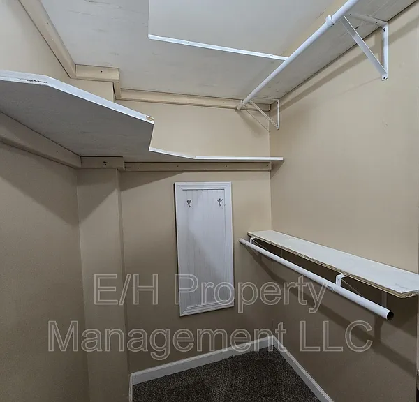 635 N Andover Rd — Photo 26