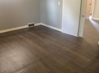 15 2nd St SW #2, Chisholm, MN 55719