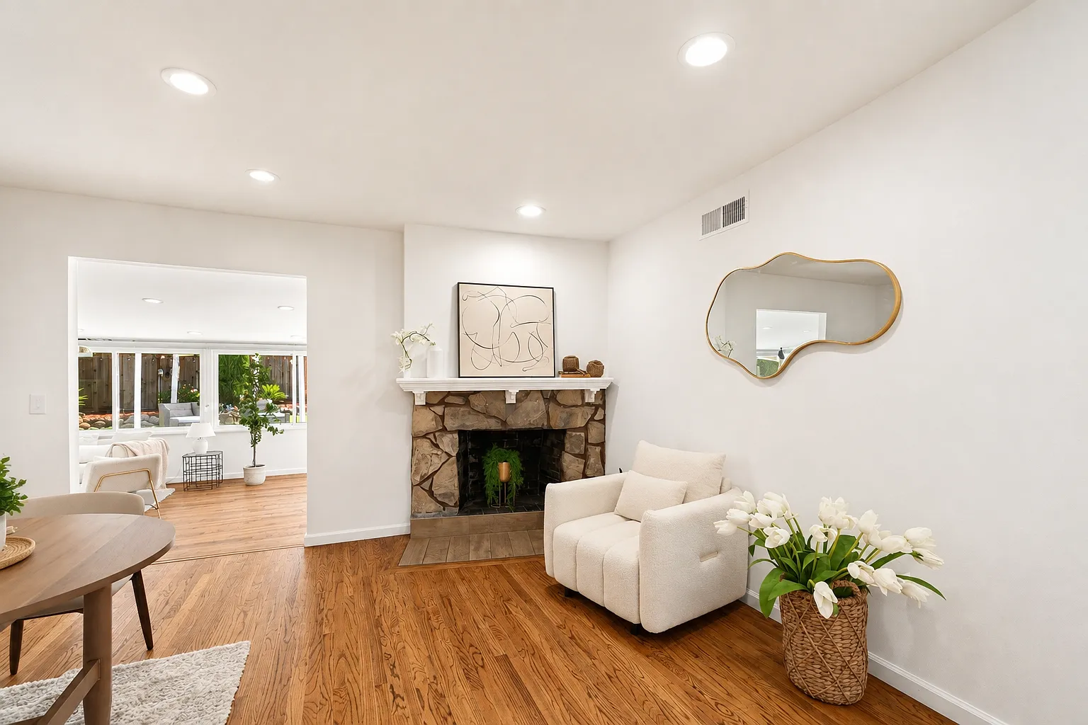 3 bed, 1800 sqft, $4,600 — Photo 4