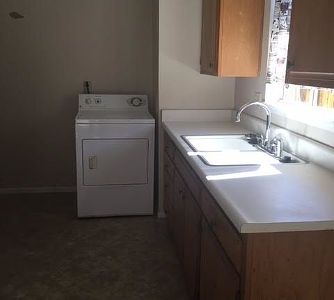 4th image of 73949 Joshua Ave