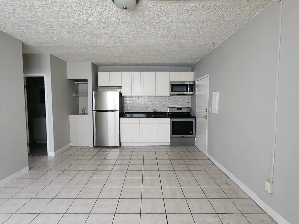 31 Austin St #8AA