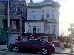 821 12th St #2, Union City, NJ 07087