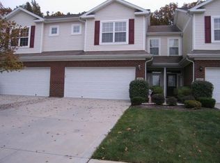3925 Weston Pointe Dr, Zionsville, IN 46077