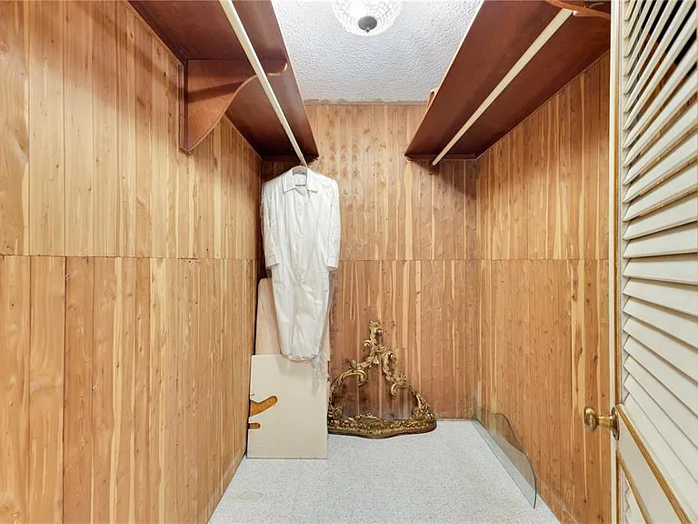 800 Ashford #6-B — Photo 23