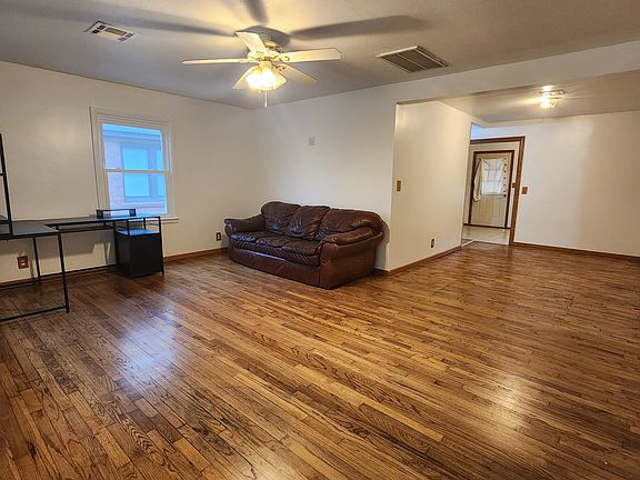 4th image of 939 S Lahoma Ave