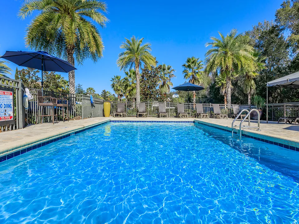 Carmendy Square Apartments