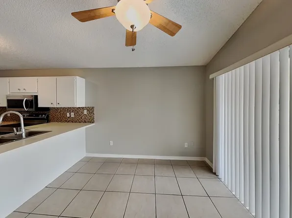1637 Palm Leaf Dr, Brandon, FL 33510