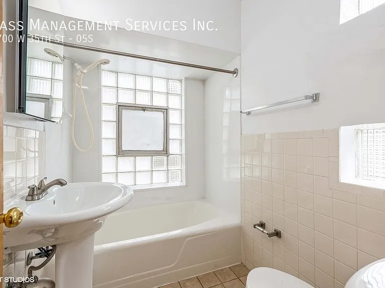 5700 W 35th St #5S — Photo 4