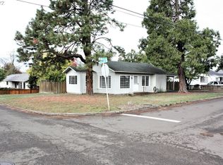 1620 NE Morris St, Roseburg, OR