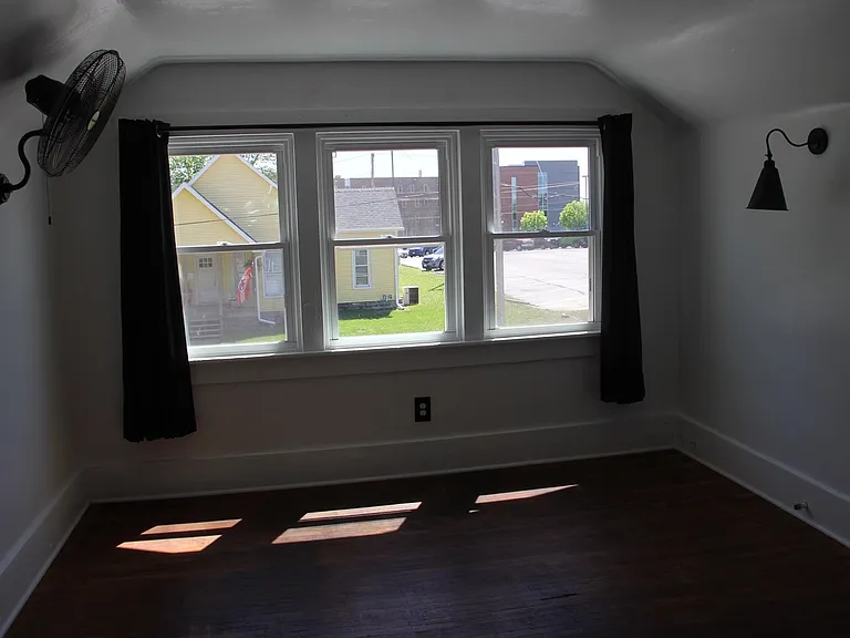 115 Ming St — Photo 18