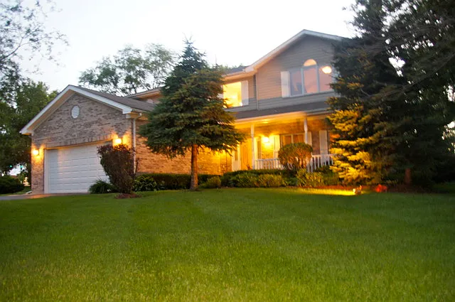 696 Deer Ln photo 1