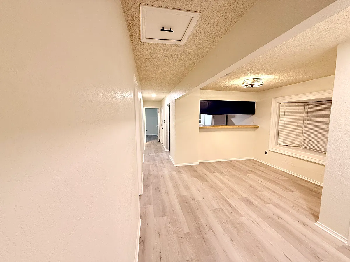 Building Photo - 2310 Summer Place Dr