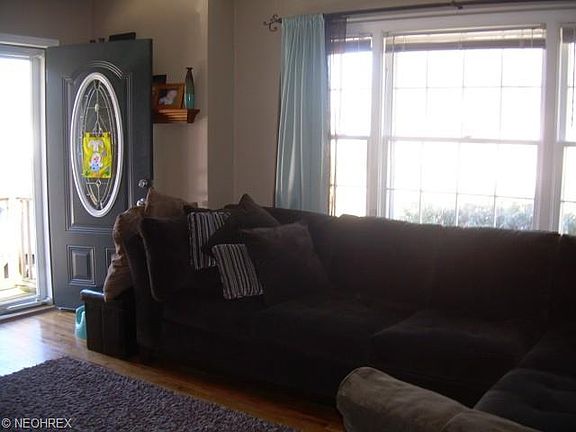 5th image of 232 Mission Dr