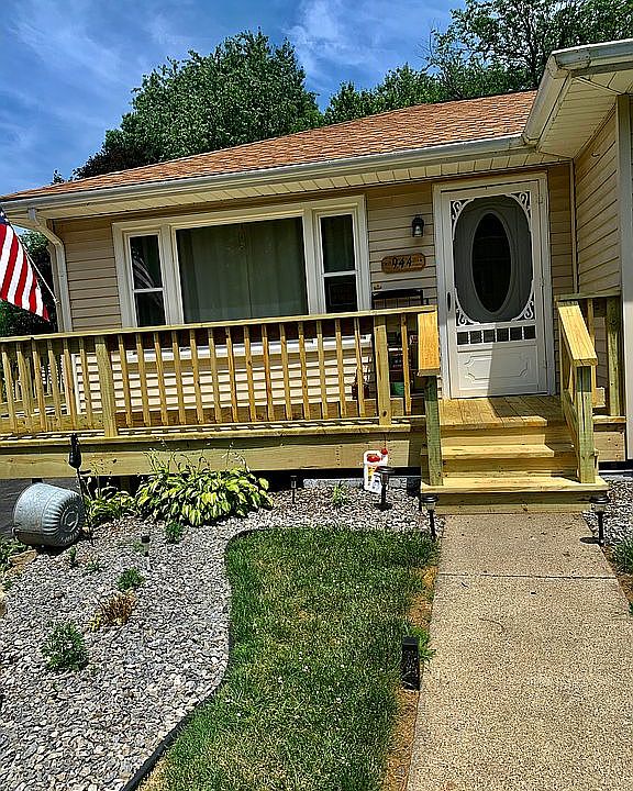 1st image of 915 Coleman Ave