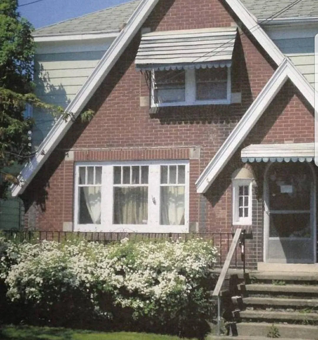 140 Newburgh Ave — Photo 1