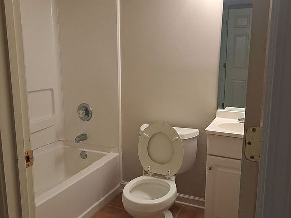 5th image of 1004 Game Day Way APT 4