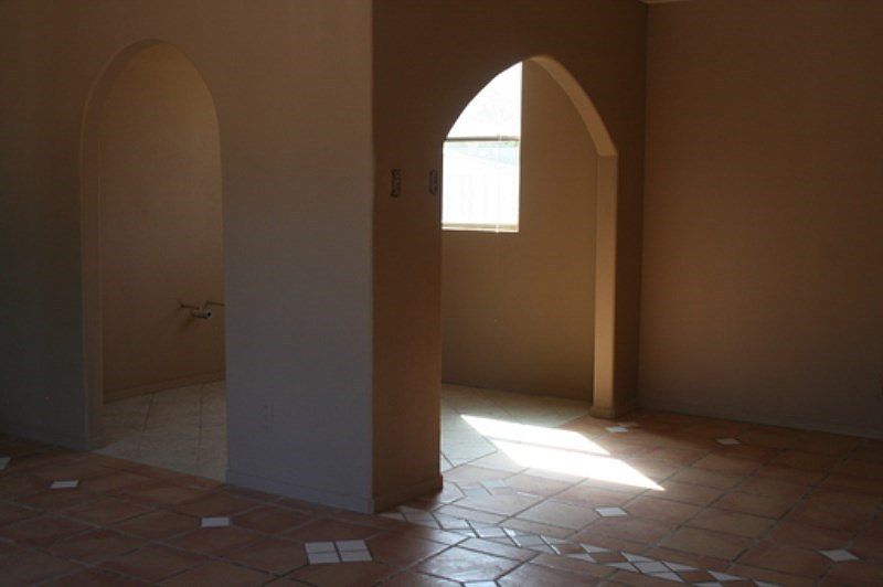 1st image of 1609 Thelma Ln