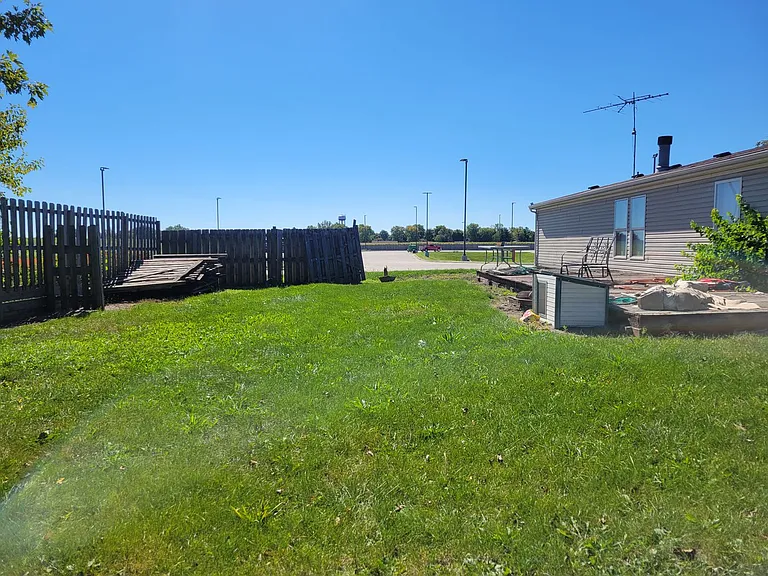 500 N Oakwood St — Photo 20