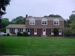 32 Camden Rd, Hillsborough, NJ 08844